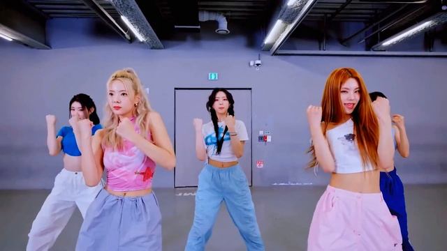 ITZY 'None of My Business' Dance practice mirrored [4K] смотреть онлайн