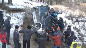 Как ушатать авто за пару секунд. Переворот Suzuki Jimny
