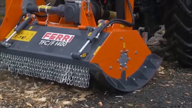 Мульчер FERRI TFC-F 1400 на тракторе МТЗ 82 / +7 916 224-39-88 / титан-решения.рф смотреть онлайн