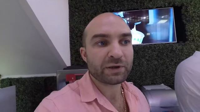 День директора в йогурт-баре смотреть онлайн