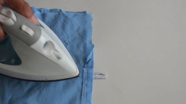 DIY: Make Your Own Bend / Flex Sensor for under $7 смотреть онлайн