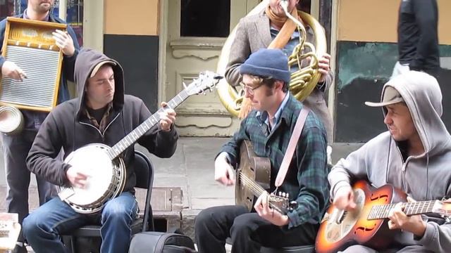 Tuba Skinny "Too Late" Royal St, New Orleans - Tuba & Washboard Solo смотреть онлайн
