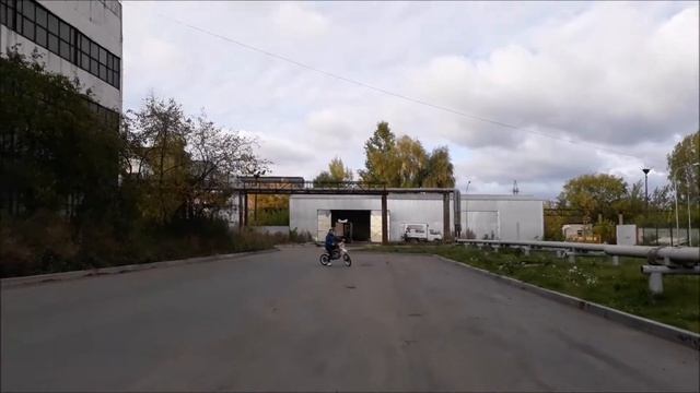 Учусь кататься на питбайке WELS CRF 140. Ошибки новичка смотреть онлайн