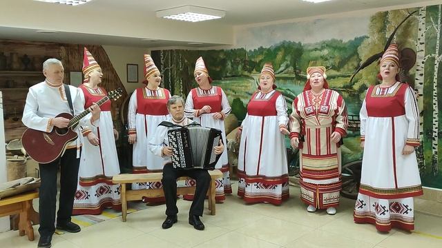 #ПесеннаяРоссия Народный ансамбль песни "Валскень зоря" "Минь листяно улицяв" (Атяшевский район) смотреть онлайн
