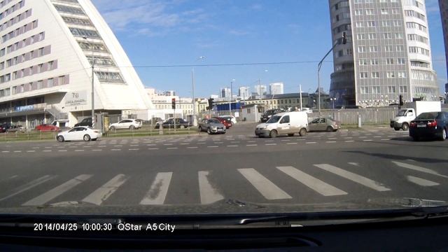 Audi Q3 vs BMW 5 смотреть онлайн