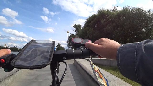 На Электросамокате Kugoo M4 Pro по Набеоежной реки Исеть в Екатеринбурге смотреть онлайн
