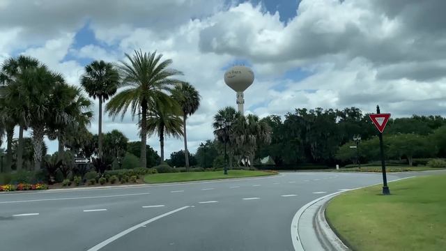 The Villages: Florida's CRAZIEST Conservative Retirement Community смотреть онлайн