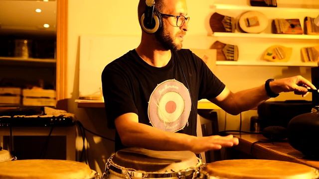 Tongue drum / conga independance improvisation смотреть онлайн