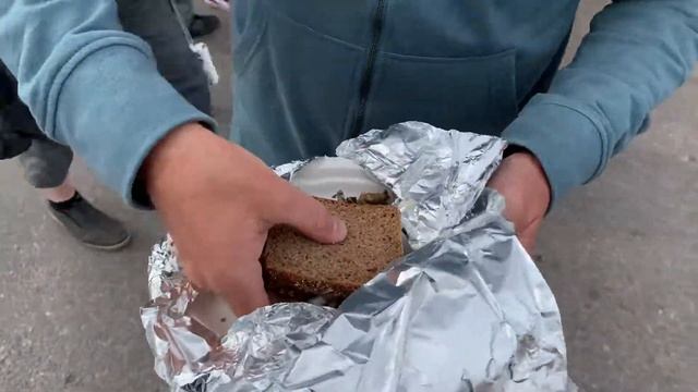 Fried Fish Sandwich - Kauppatori Helsinki смотреть онлайн