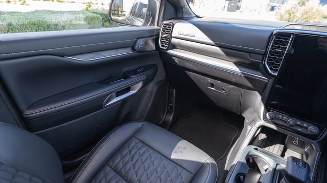 Ford Next Gen Everest Platinum walkthrough (not a review!) смотреть онлайн