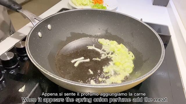 Spaghetti Di SOIA Saltati: Ricetta CINESE Facile & Veloce