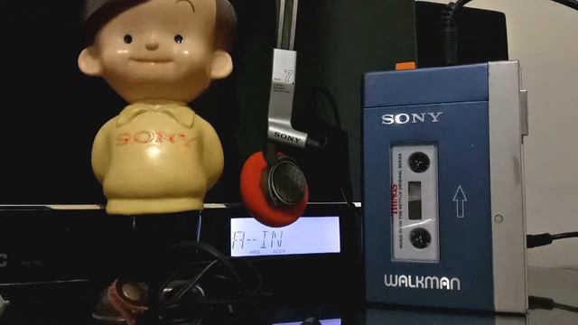 Sound from SONY WALKMAN TPS-L2 смотреть онлайн