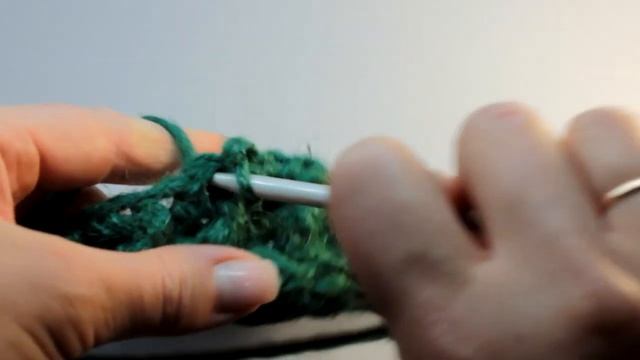 Украсит любой горшочный цветок, связано из джута, #ручнаяработа #вязаниекрючком #кашподляцветов смотреть онлайн