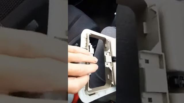 Как снять плафон, очечник Тиида 2012г смотреть онлайн