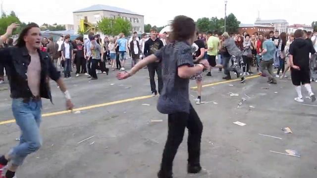 Слэм на Катись, квадрат - 2 смотреть онлайн