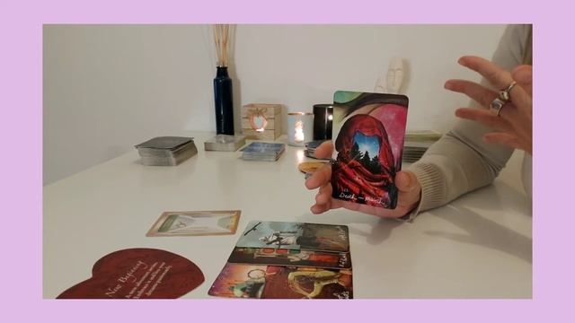 PICK A CARD : LOVE MESSAGES TIMESTAMP: PILE 1 0:35/ PILE 2 15:29/ PILE 3 26:05 смотреть онлайн