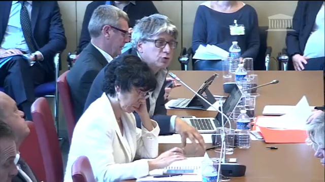 🔵Eric Coquerel dénonce l'arnaque du CICE | Commission Finances смотреть онлайн