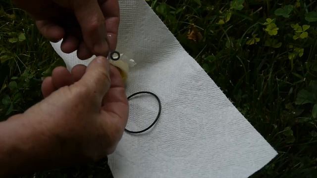 Kubota Fuel Filter change- BEST VIDEO смотреть онлайн