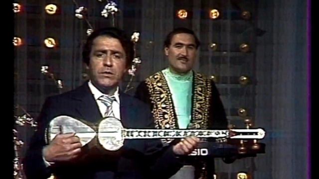 Точиддин Мухиддин - Эй луъбати хандон, лаби лаълат кӣ газидаст? смотреть онлайн