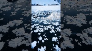 Кристально чистый лед Канадских Скалистых гор 🧊