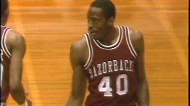 Darrell Walker Arkansas Highlights смотреть онлайн