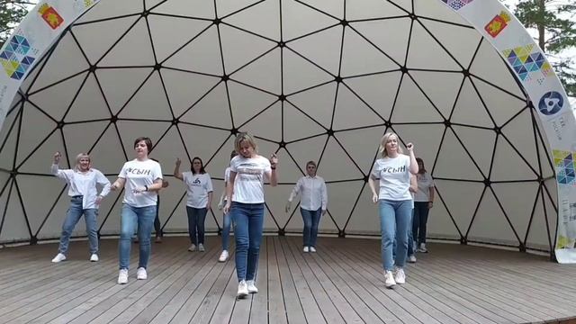 Подарок от родителей на последний звонок выпускникам Гимназии №96 ? 2021✨ смотреть онлайн