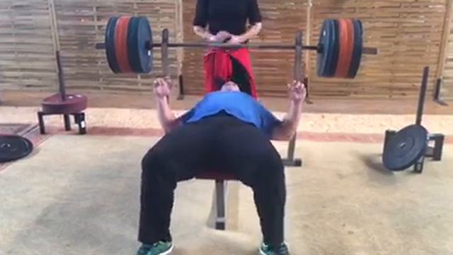 Csizmadia Zoltán benchpress 210 kg 2016.11.18. смотреть онлайн