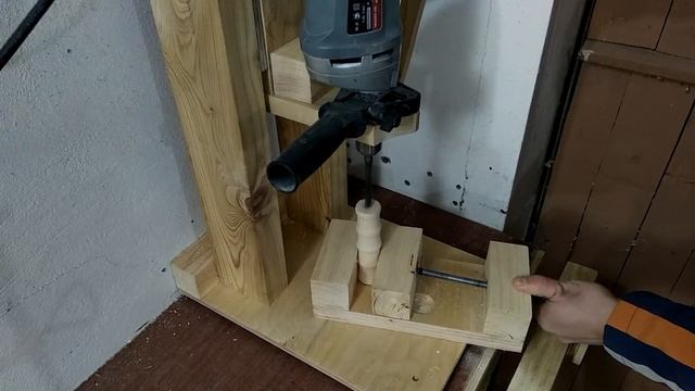 Самодельные зажимы для деревообработки .
