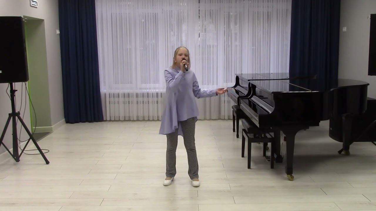 «Шелкопряд», песня из репертуара группы «Flёur» смотреть онлайн