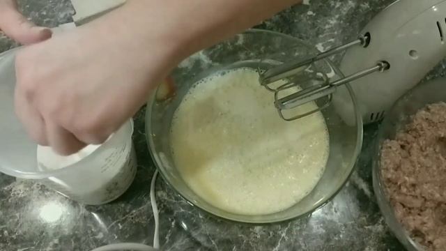 Заливной пирог на кефире с фаршем. Пирог с мясом. Мясной пирог без возни с тестом! смотреть онлайн