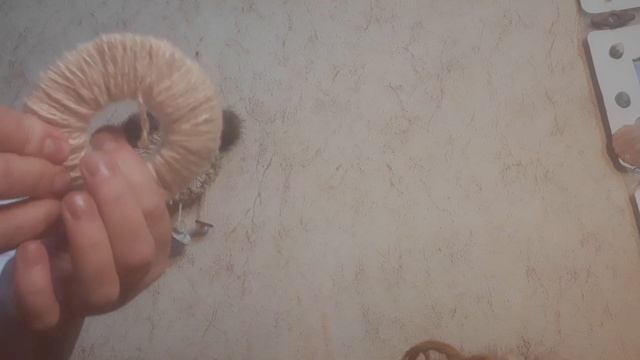 Игрушка из помпонов "Домовёнок Кузя" смотреть онлайн