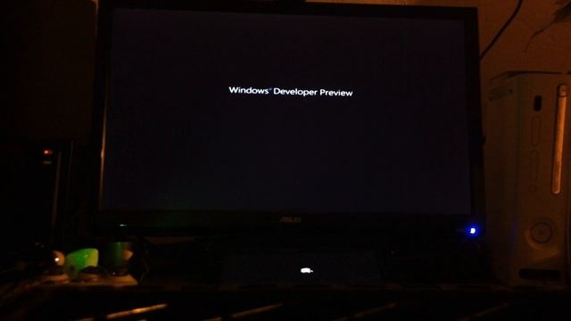 Windows 8 vs iPad 2 boot time: ShareefJackson.com смотреть онлайн