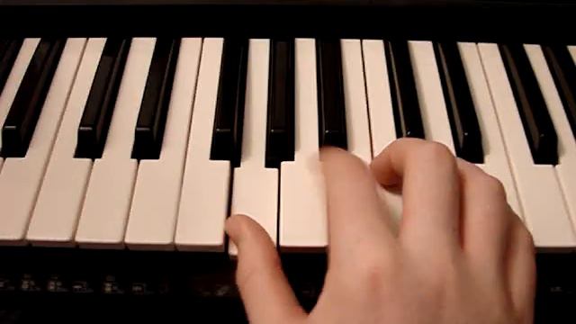 How To Play 100 Years On Piano смотреть онлайн