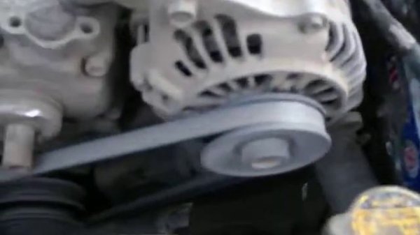 стучит двигатель subaru leone