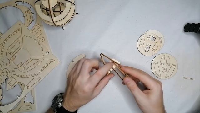 Сборная модель "Орёл", арт. Е008 смотреть онлайн