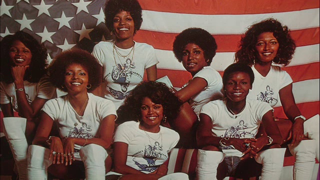 THE LOVE MACHINE - CITY IN THE SKY смотреть онлайн