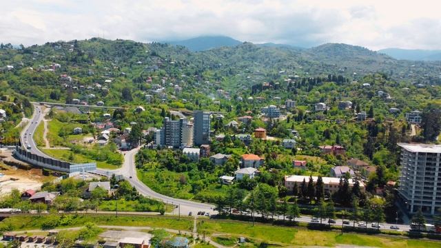 МАХИНДЖАУРИ ДЛЯ ЖИЗНИ И ОТДЫХА. СТОИМОСТЬ КВАРТИРЫ. смотреть онлайн