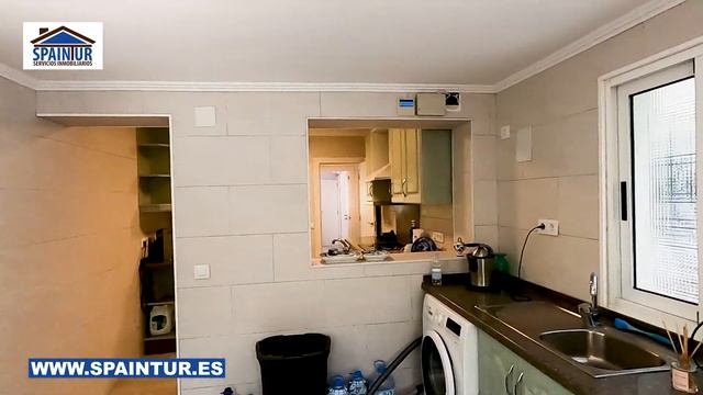 Дом в Бенидорме с ТУРИСТИЧЕСКОЙ ЛИЦЕНЗИЕЙ, Аликанте, Испания, 100 м от моря, 2 этажа, участок смотреть онлайн