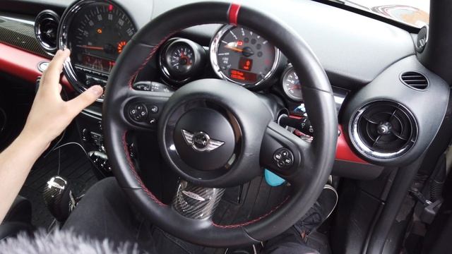 MINI Cooper 2nd Gen MINI 2007 to 2013 - Tyre Pressure Monitor Reset смотреть онлайн