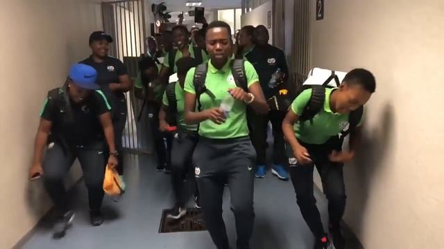 Banyana Banyana - Pearl Thusi смотреть онлайн
