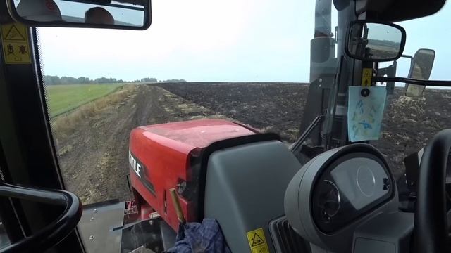 BIG TRACTORS PLOWING in RUSSIA || ПОЧТИ РОССИЙСКИЙ. НЕЛЁГКИЙ ТРУД В ПОЛЕ смотреть онлайн