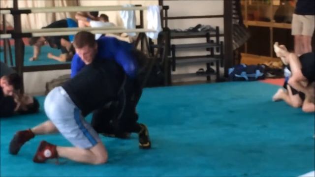 Клуб РОДЪ в гостях у клуба Эскалибур смотреть онлайн
