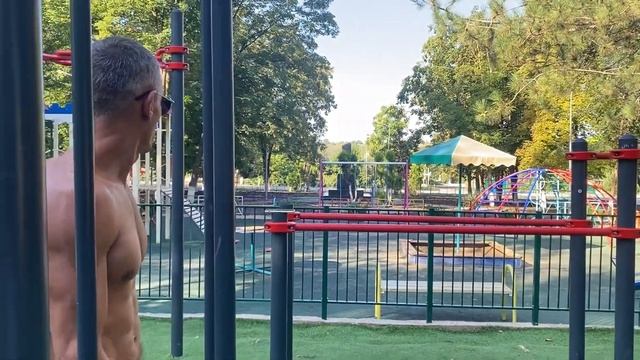 Заруба с ЛЕГЕНДОЙ воркаута смотреть онлайн