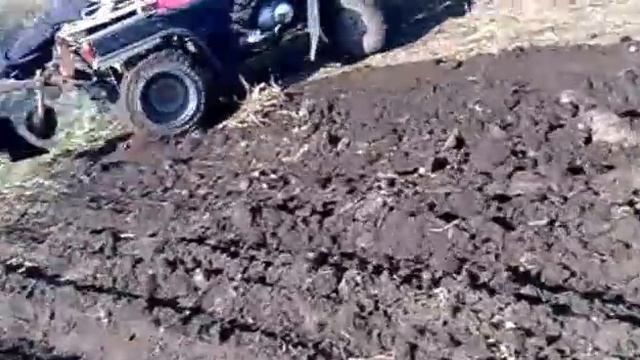 ЗИМ-350 в действии (Культивация) смотреть онлайн