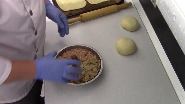 Пирог с курицей и грибами смотреть онлайн