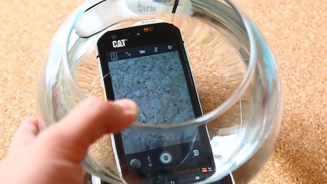 Обзор CAT S60: первый в мире смартфон с тепловизором смотреть онлайн