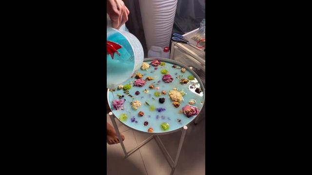 стол из эпоксидной смолы смотреть онлайн