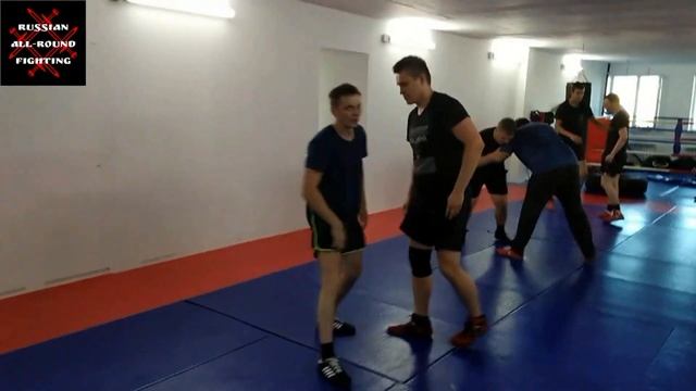Бросок подворотом из стойки. "Кочерга". Отработка. Тренер М. В. Шатунов. Саратов 2022 смотреть онлайн