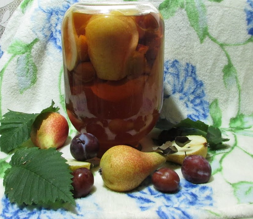 ОЧЕНЬ ВКУСНЫЙ ГРУШЕВО-СЛИВОВЫЙ КОМПОТ НА ЗИМУ! смотреть онлайн