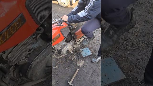 Иж планета 5, не заводится в помощь молоток. смотреть онлайн